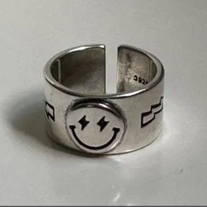 Vintage smiley face lightning band ring size 6.5